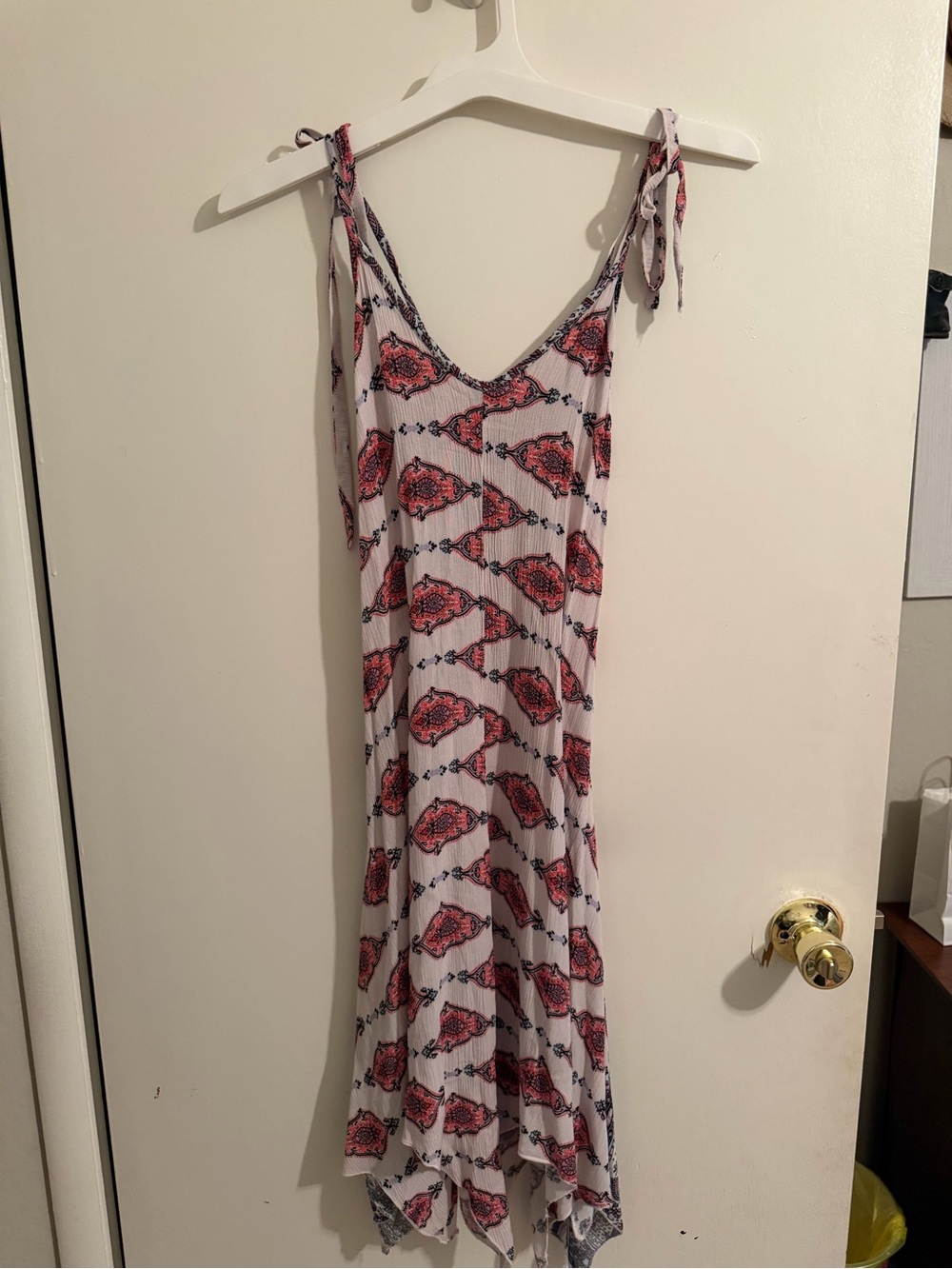 Peach and White Patterned Geometric Flowy Dress